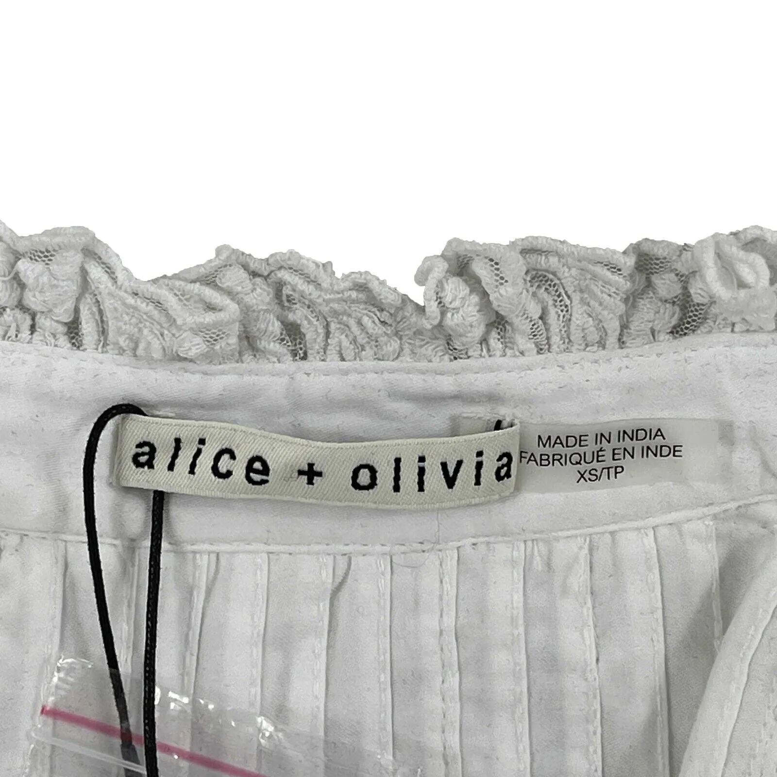 Alice   Olivia - New w/ Tags - Lace Cropped Blouse - Off-White - XS - Top