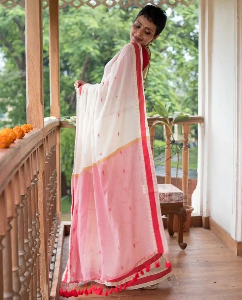 Gorgeous Off-white Mul Cotton Saree With Red And Gold Details