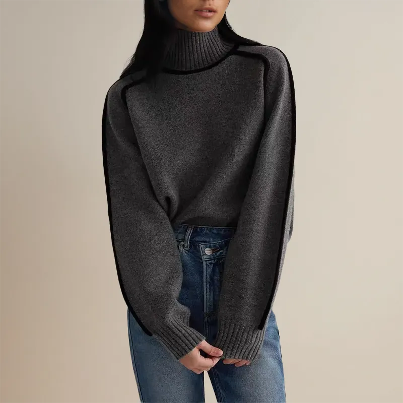 Koryn - Luxury Turtleneck with Contrasting Details