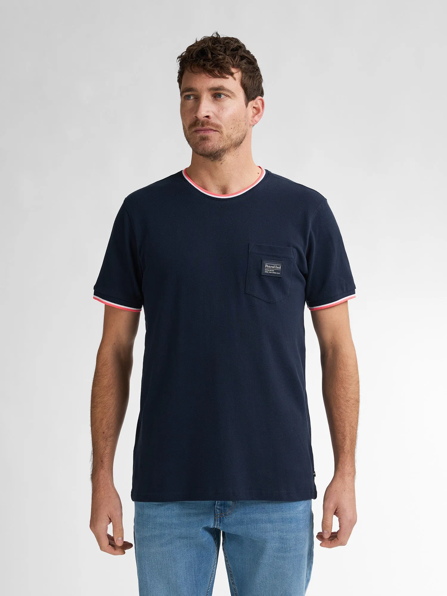 Pocket T-shirt Pebblefront