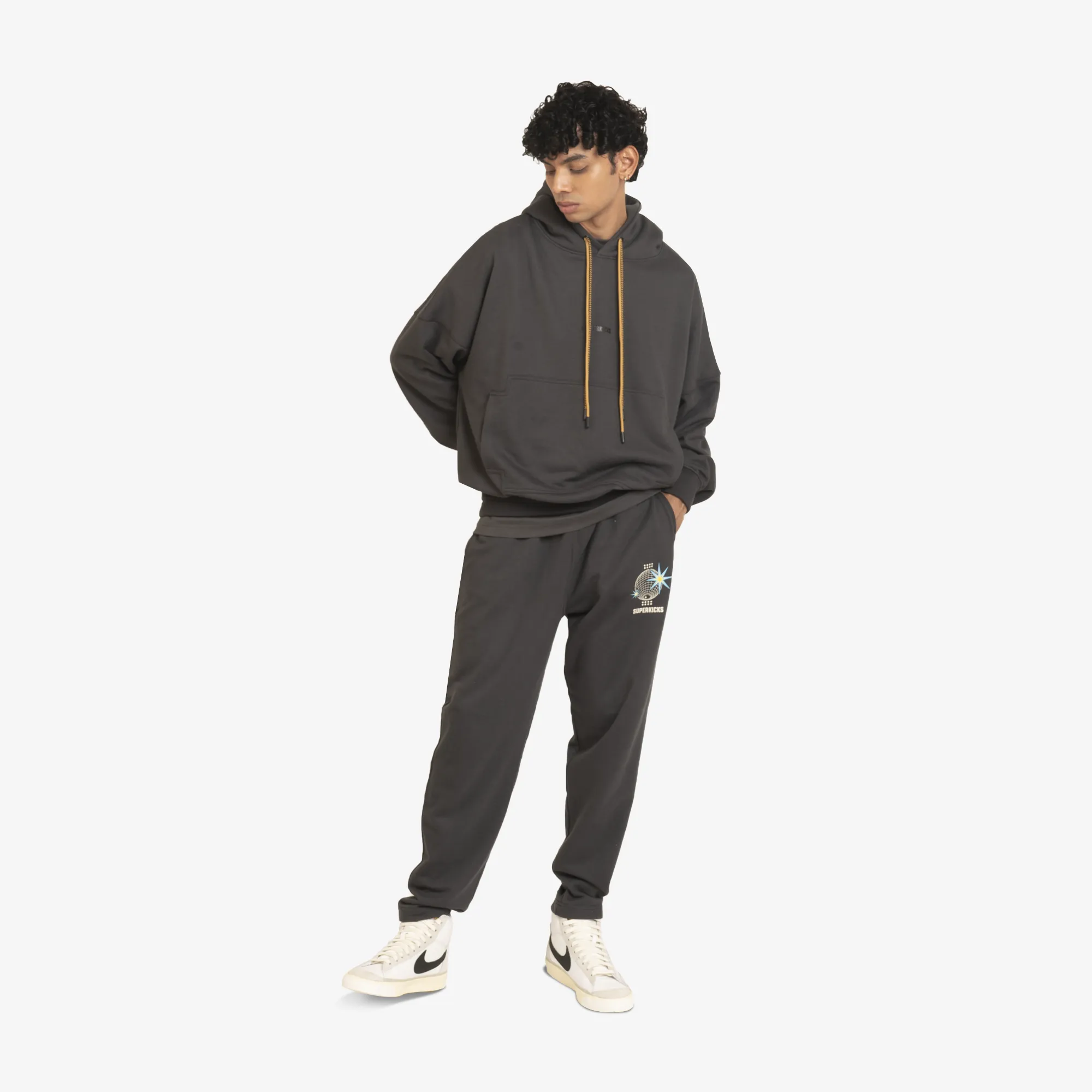 Superkicks | BASIC HOODIE  { ASPHALT