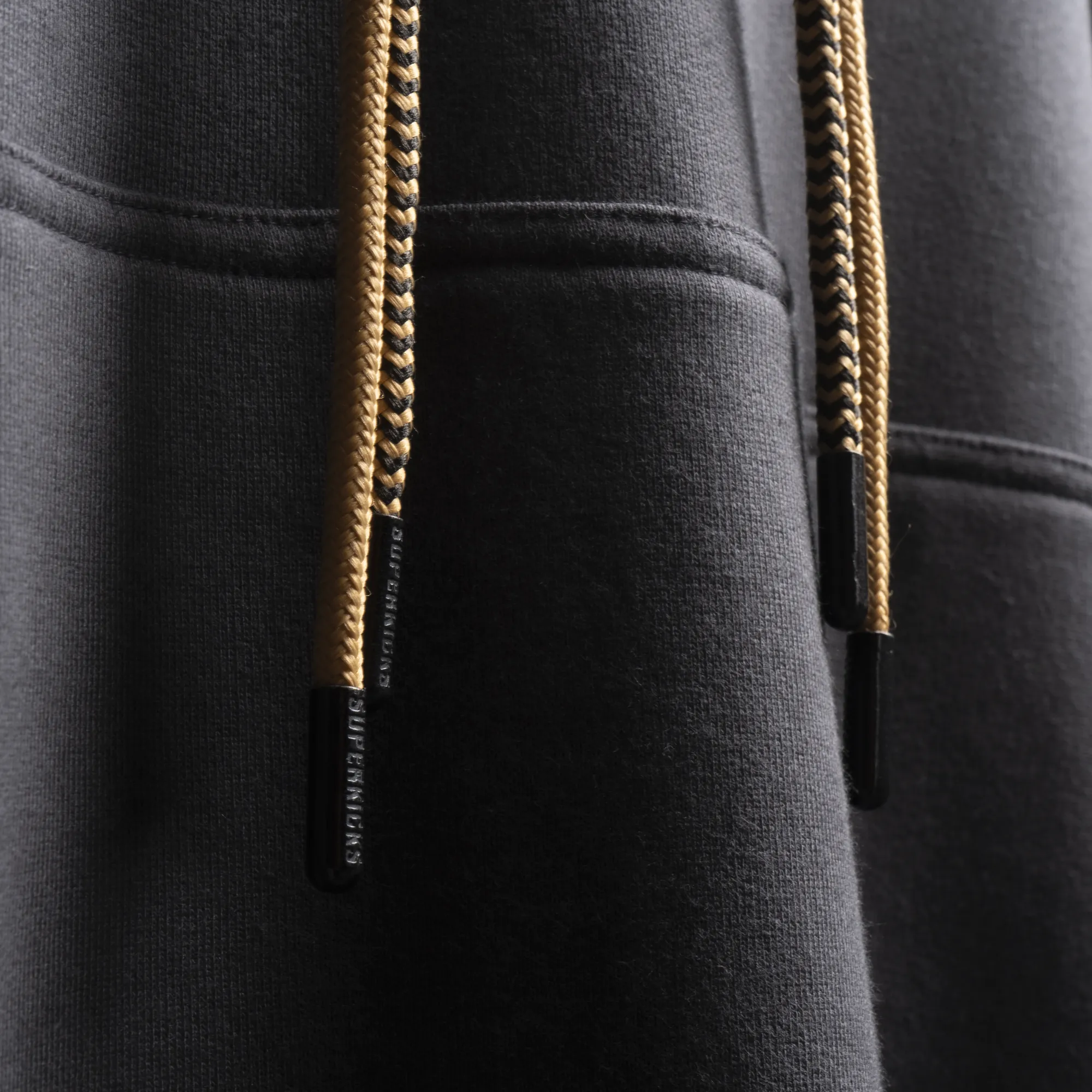 Superkicks | BASIC HOODIE  { ASPHALT